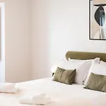 Apartment The Haus Santa Barbara Ii Lissabon