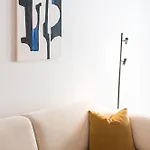 Apartment The Haus Santa Barbara Ii Lissabon